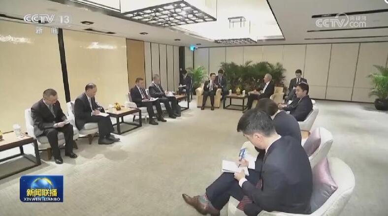 韩正访问新加坡