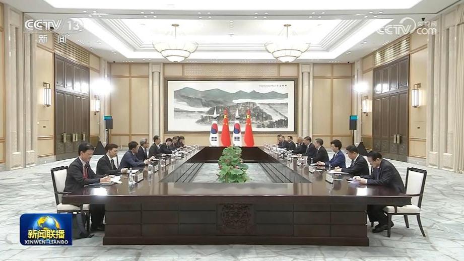 习近平会见韩国总理