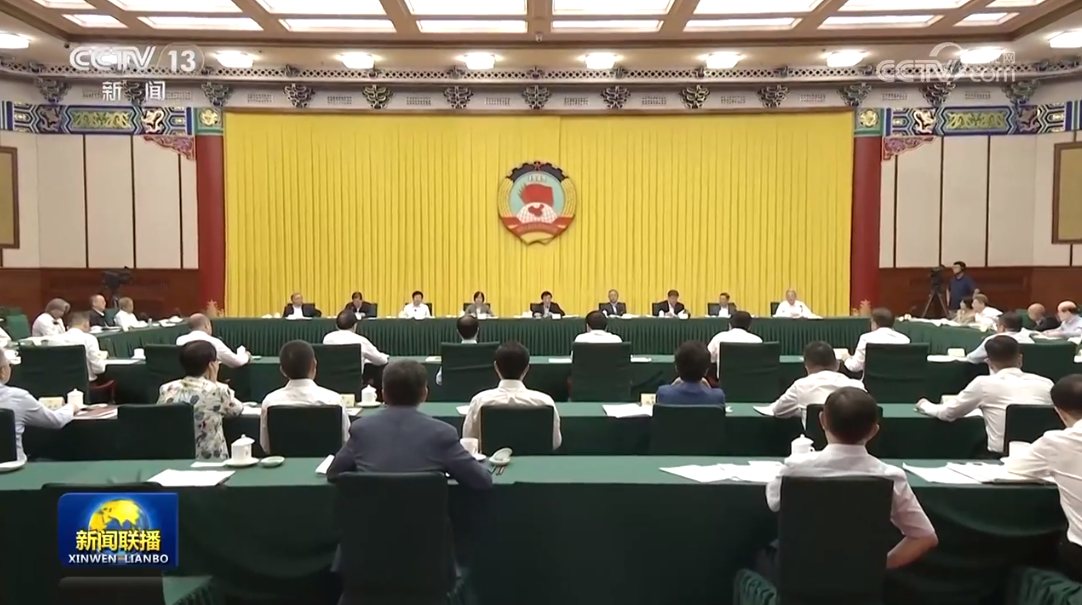 全国政协召开双周协商座谈会 围绕深化高校育人模式改革、提高人才自主培养能力协商议政 王沪宁主持