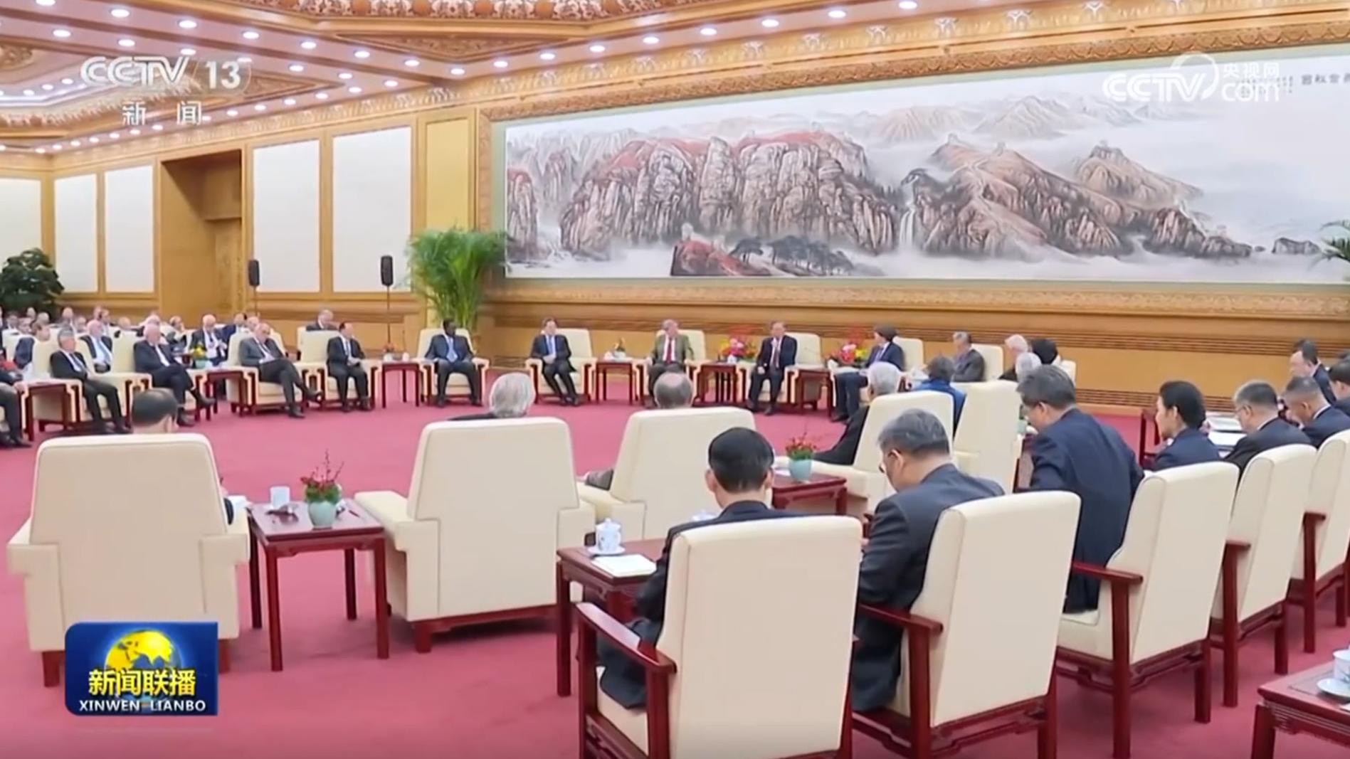 李强同外国专家举行新春座谈会 丁薛祥出席