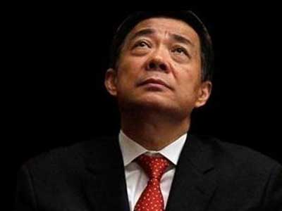 人民日报评论员文章：法治没有特区 反腐没有例外