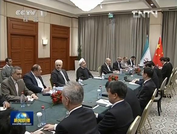 习近平会见伊朗总统