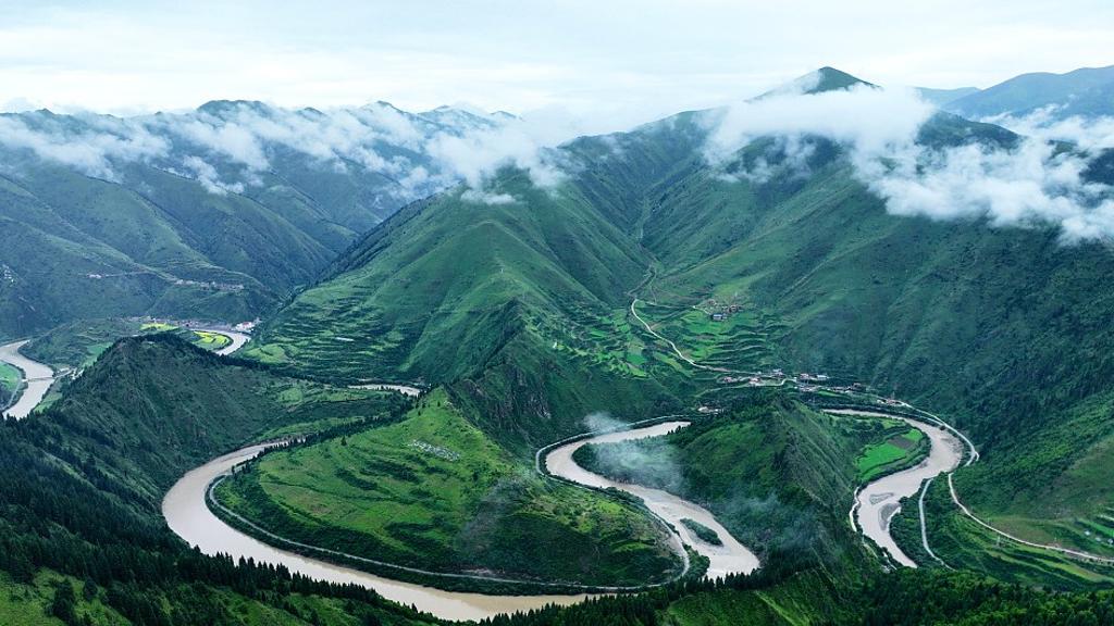 Mushrooming national parks boost China's human-nature harmony