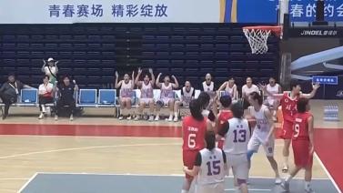 [篮球]北京队获得校园中学组女篮冠军