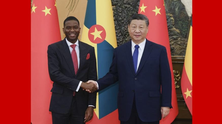 Xi meets Grenadian PM, calls for advancing bilateral ties