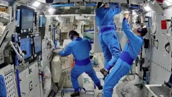 Shenzhou-20 crew adapts to space life, carries out key missions smoothly