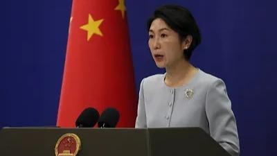 外交部：中方相关部门根据工作需要对浮标进行正常维护
