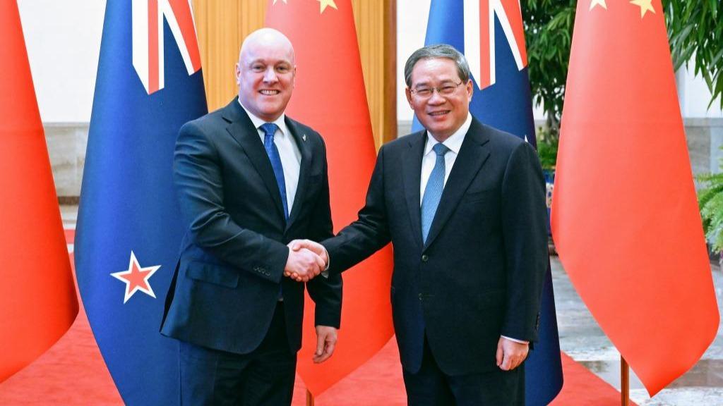 Chinese premier holds talks with New Zealand's PM