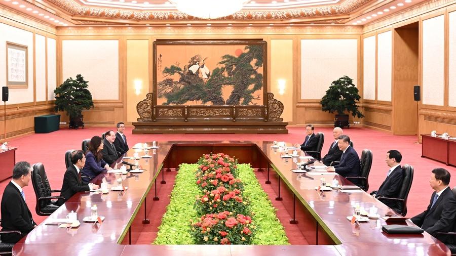 One family: Xi Jinping stresses keeping future of cross-Strait ties in Chinese hands