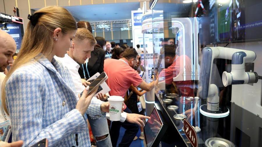 How China's market draws the world -- observations from two world-class fairs