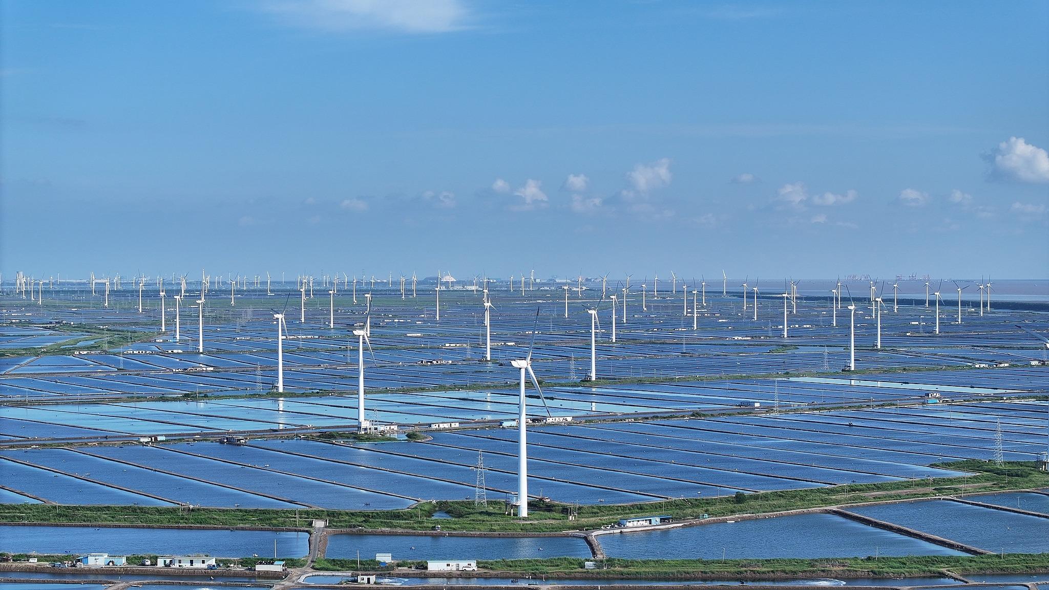 截至6月底 全国累计发电装机容量同比增长10.8%