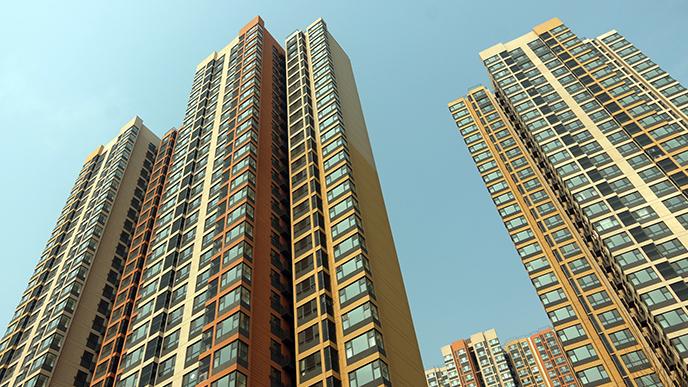 8月份各线城市商品住宅销售价格同比降幅继