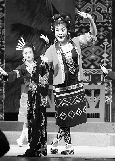 周燕萍在京剧《黄道婆传奇》中演出.