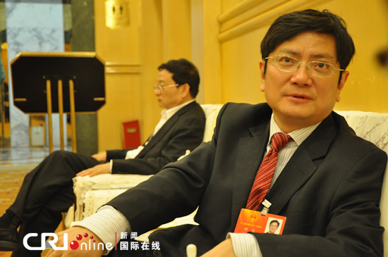 人大代表,贵州大学校长郑强接受记者采访 摄影 王聿喆随着"中国梦"这