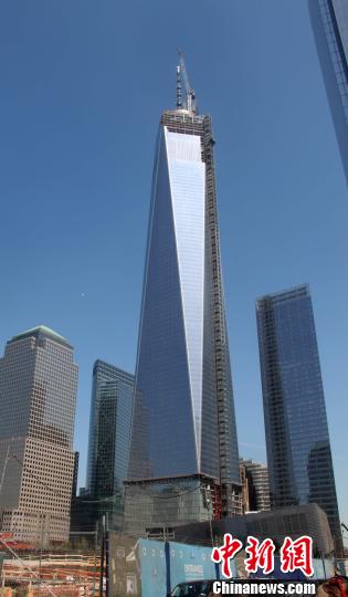 5月2日,世贸重建工程迎来历史性时刻,世贸中心一号楼的主体工程郡工