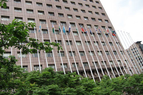 台湾新闻  台湾政经  > 正文          台湾18日宣布与冈比亚"断交"