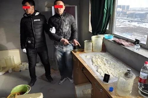 90后"绝命毒师"被判处死刑 一天可制冰毒10公斤