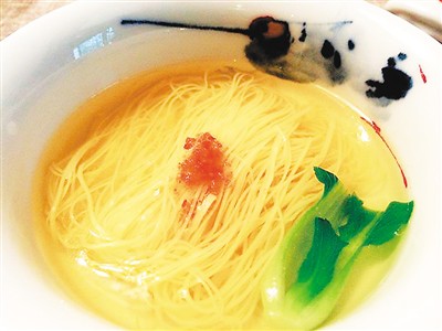 起程饺子落脚面 用这碗金丝面“缠”住美食客