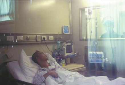 四川脐带血千里救人 18岁湖北少年重获新生