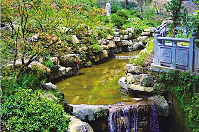 惊喜！生态环保整治后 重庆跳磴河上荡起乌篷船