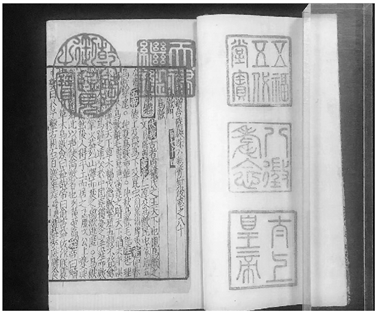 你们在七夕晒恩爱，浙江图书馆好好晒了书