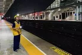 这是一群连台风也吹不走的青年