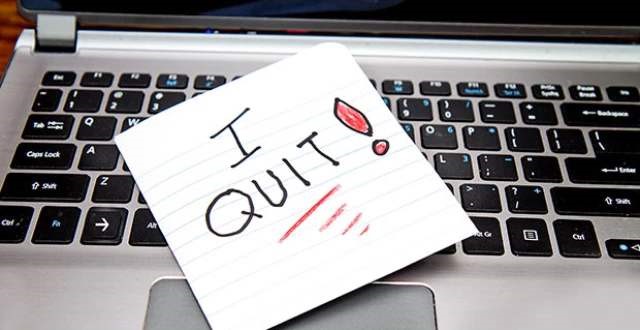 不贩卖焦虑，35岁的中年人都不配上热搜？