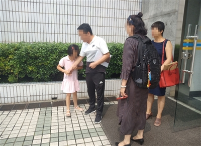 生母疑女儿被猥亵报警 一场风波背后的女儿争