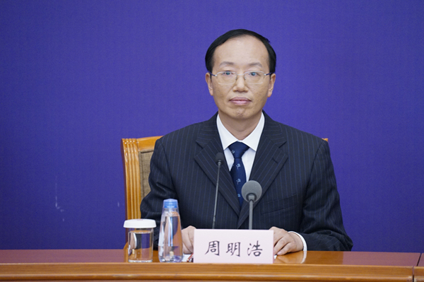 疫情防控工作领导小组预防控制组组长,江苏省卫生健康委副主任周明浩