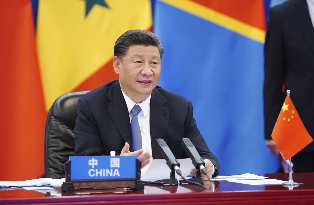 　　6月17日晚，国家主席习近平在北京主持中非团结抗疫特别峰会并发表题为《团结抗疫　共克时艰》的主旨讲话。