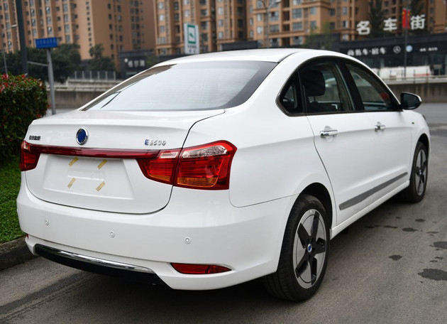 续航提升至420km东风富康es500新增车型正式上市