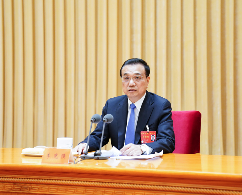 12月16日至18日，中央经济工作会议在北京举行。中共中央政治局常委、国务院总理李克强出席会议并讲话。新华社记者 燕雁 摄
