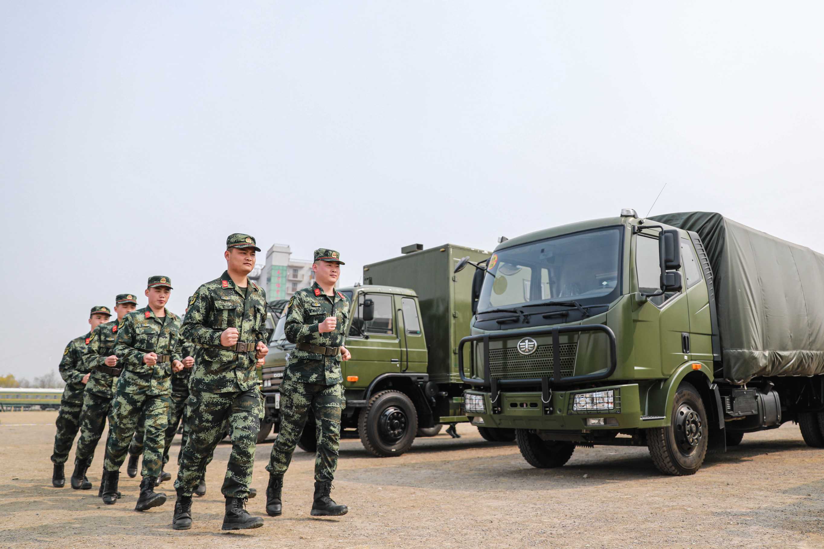 战场如蛟龙丨直击武警城市化运输投送演练_军事频道_央视网(cctv.com)
