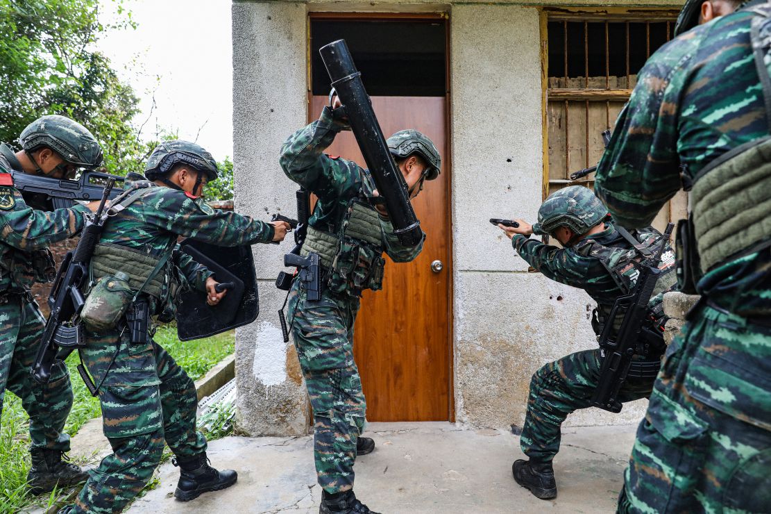 反劫持实战化演练密林深处锻造反恐尖兵