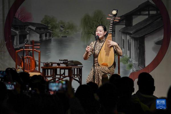 镜观中国丨双面“绣”姑苏_新闻频道_央视网(cctv.com)