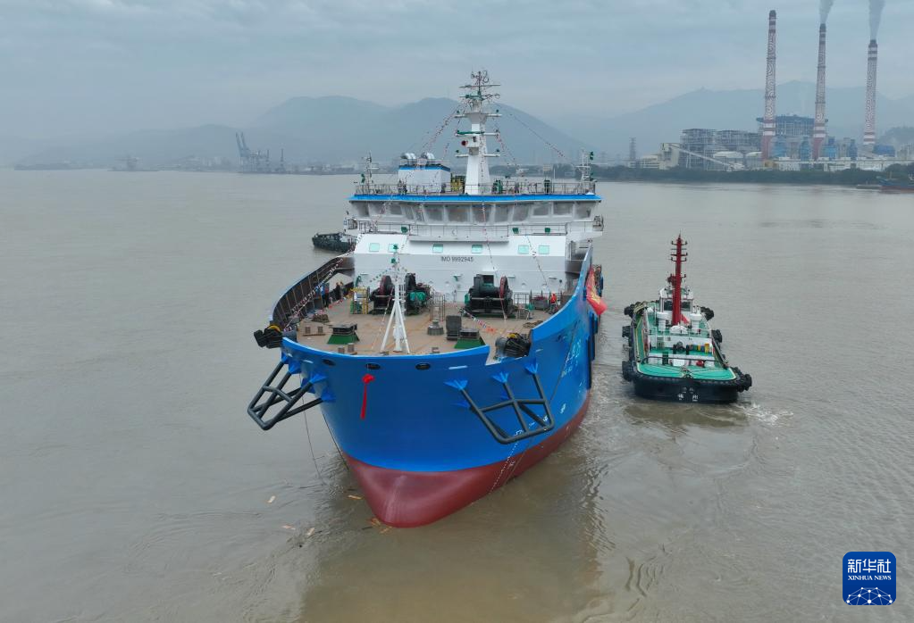 全电力驱动海上风电多功能运维母船在福州下水_海洋频道_央视网(cctv.com)