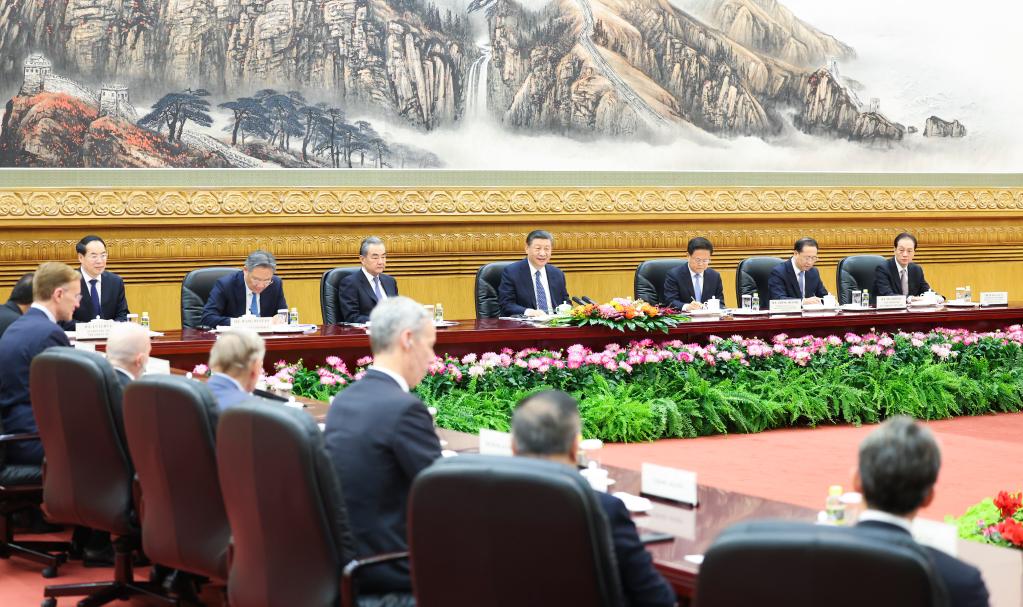 Chinese President Xi Jinping meets with representatives from American business, strategic and academic communities at the Great Hall of the People in Beijing, capital of China, March 27, 2024. (Xinhua/Huang Jingwen)