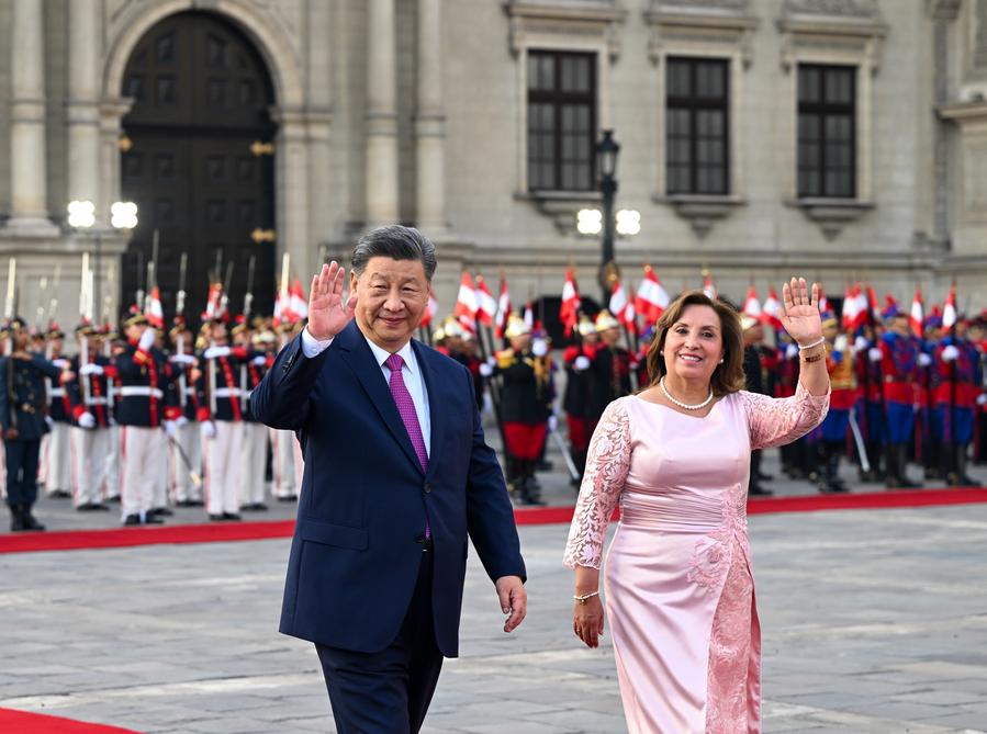 Chinese President Xi Jinping attends a grand welcome ceremony hosted by Peruvian President Dina Boluarte in Lima, Peru, Nov. 14, 2024. Xi on Thursday held talks with Boluarte in Lima. (Xinhua/Xie Huanchi)