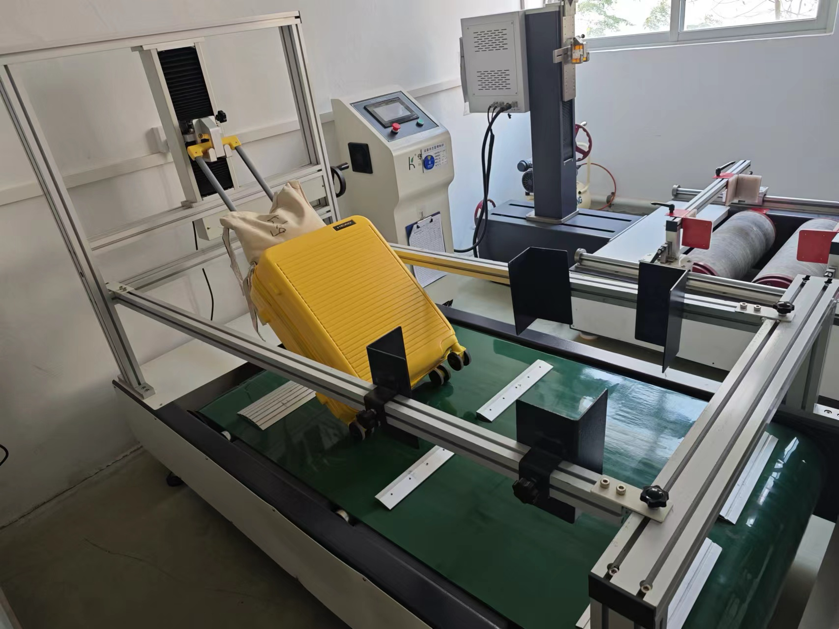 汇龙皮件箱包质量检测