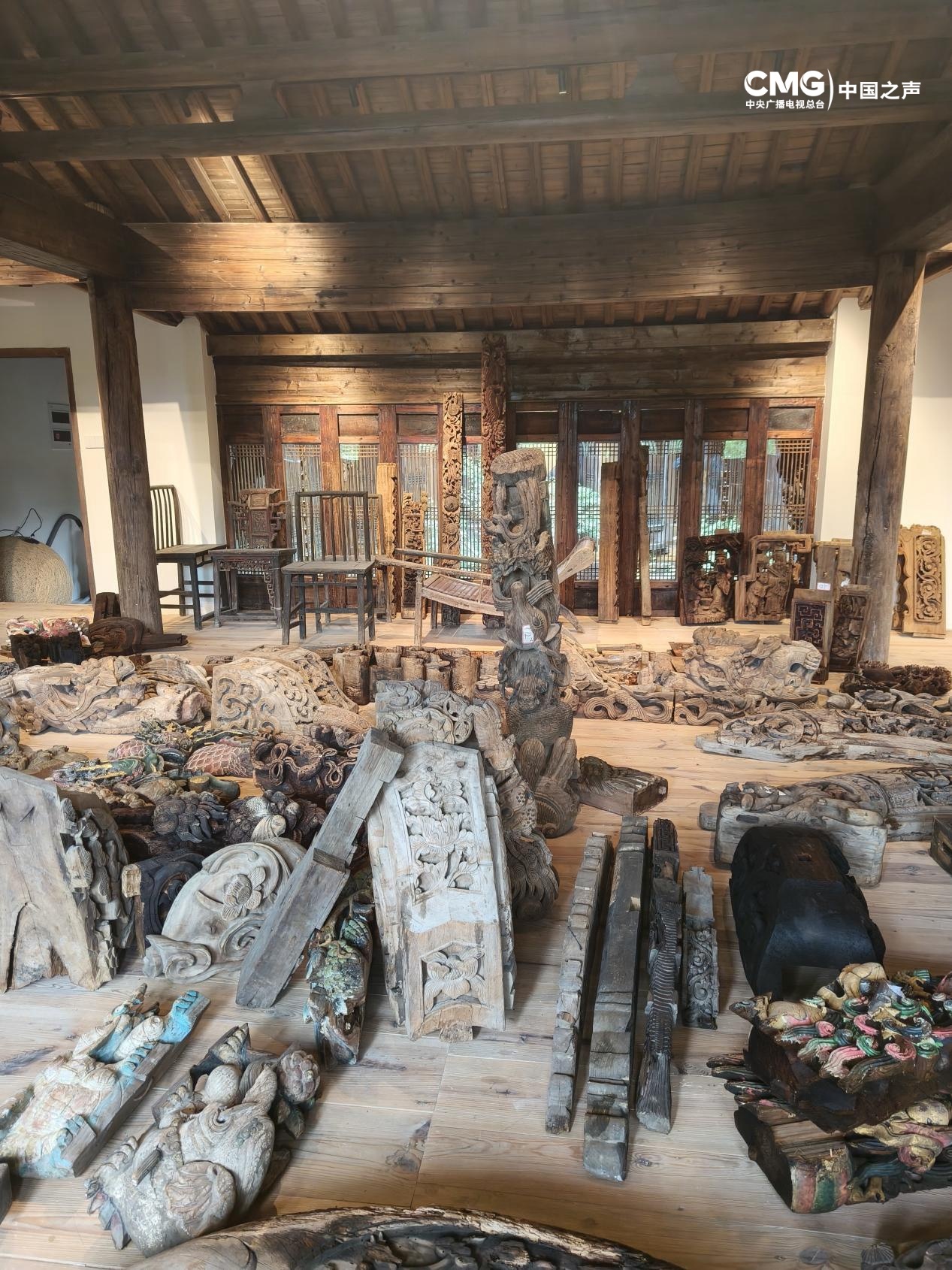 时光里丨27年,他都在找寻濒临消失的古建筑_民声频道_央视网(cctv.com)