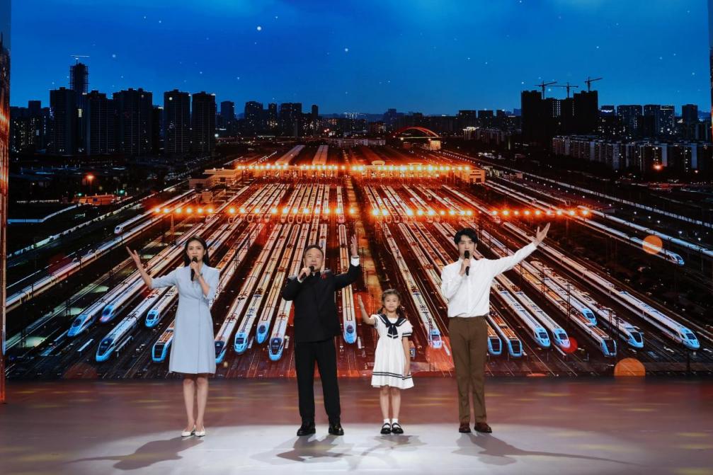 朗诵《时代画卷 钢铁脊梁》 朗诵者：曲敬国、王春雨、张涵炬、刘书宁