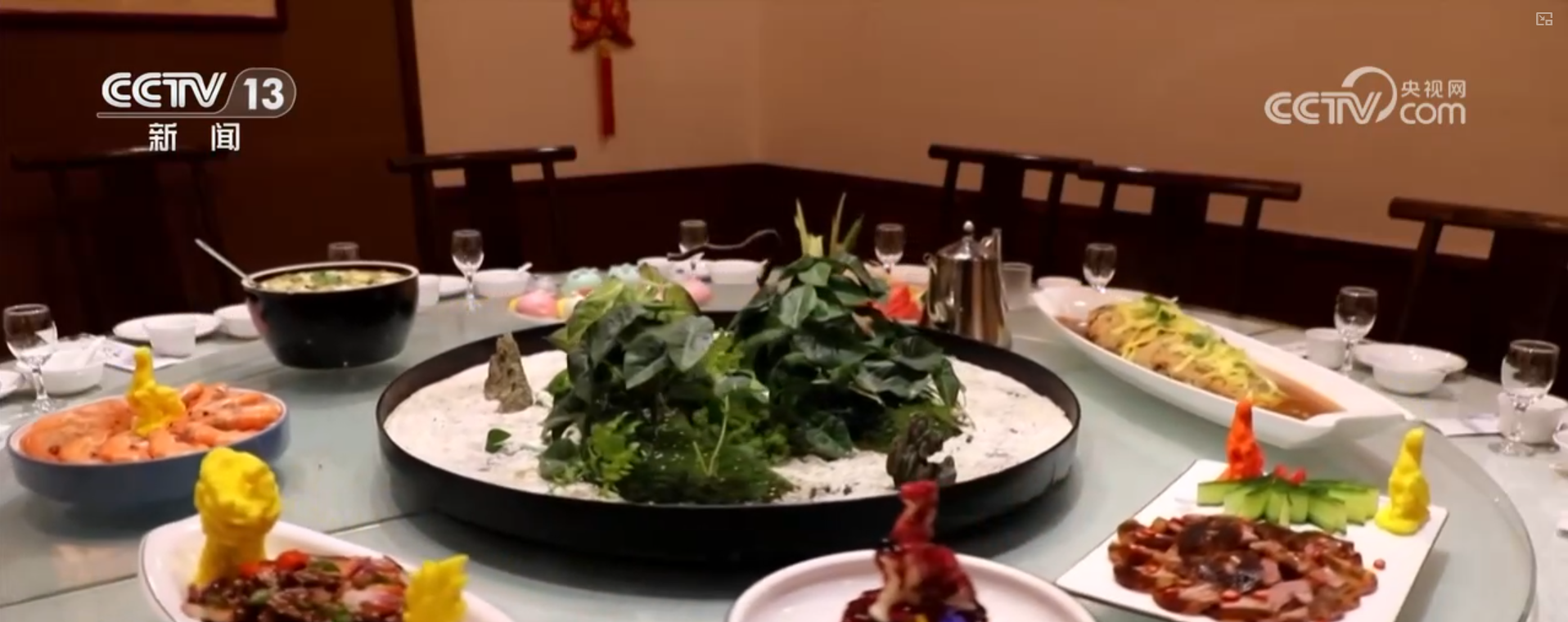 春节年夜饭预定热潮攀升 私厨上门、套餐礼