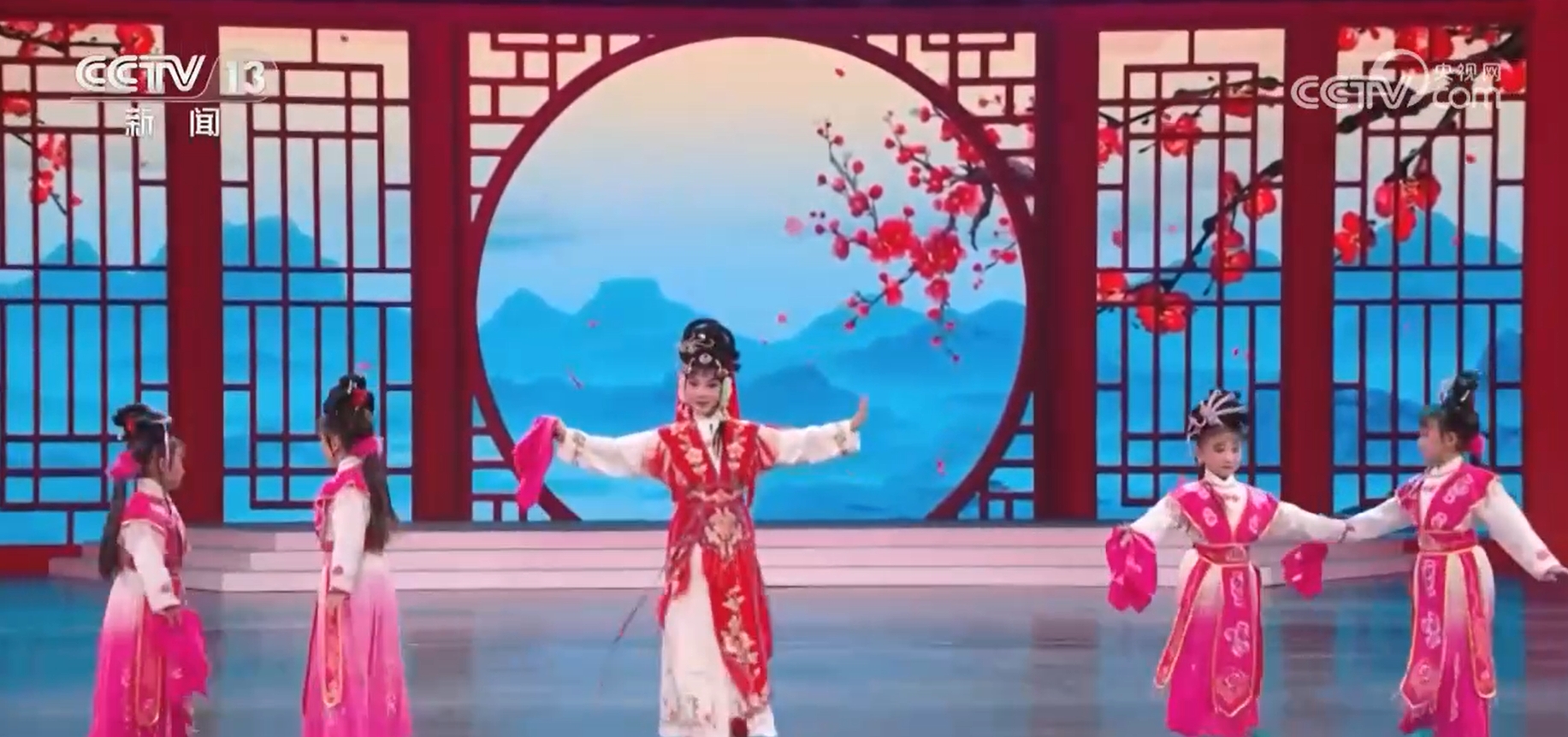 百戏入冀百梅争春 好戏连台贺新春