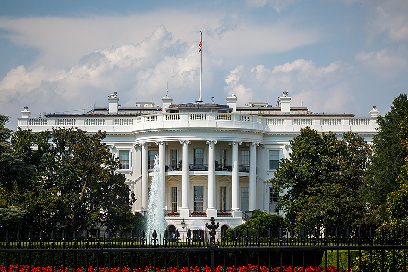 中东多国紧急游说 美国恢复原定于6日举行