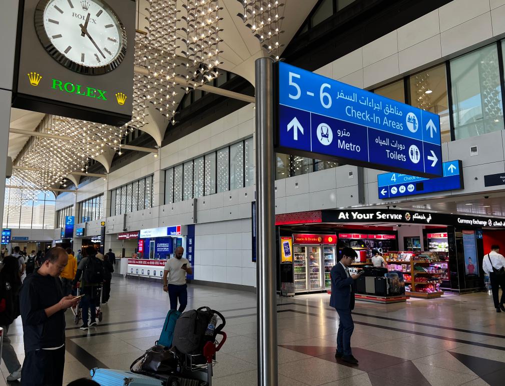 减航班、涨票价 全球多家航空公司进入“自