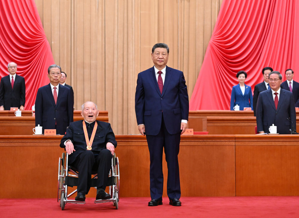 庆祝中国共产党成立105周年大会在京隆重举行(图6) 庆祝中国共产党成立105周年大会在京隆重举行(图6)