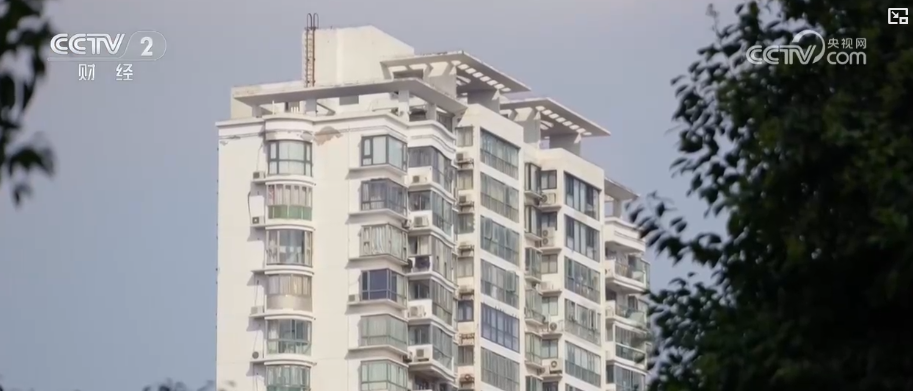 政策组合利好叠加“银十”旺季推高房市成交热潮 消费者看房、签约活跃度提升
