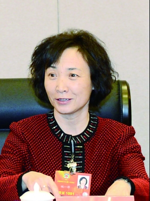 委员姚一萍加强18亿亩耕地质量的保护与建设