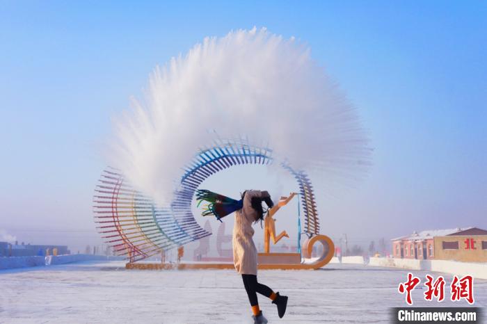 黑龙江漠河迎来-42.2℃低温 出现极端冰雾天气_新闻频道_央视网(cctv.com)