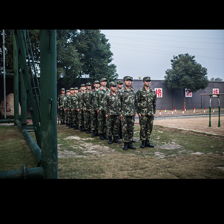 策划:齐明宇 编导:杜趕,甘剑,岐航 武警部队政治工作部宣传局荣誉出品